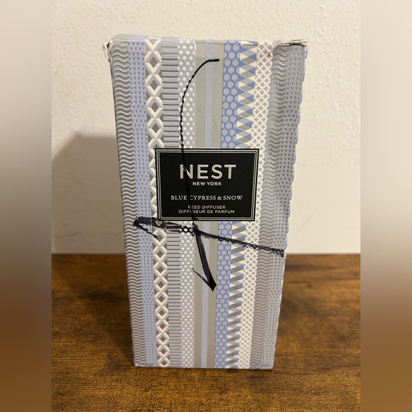 Nest New York Blue Cypress and Snow Reed Diffuser 5.9 fl oz. NO REEDS - Picture 1 of 5